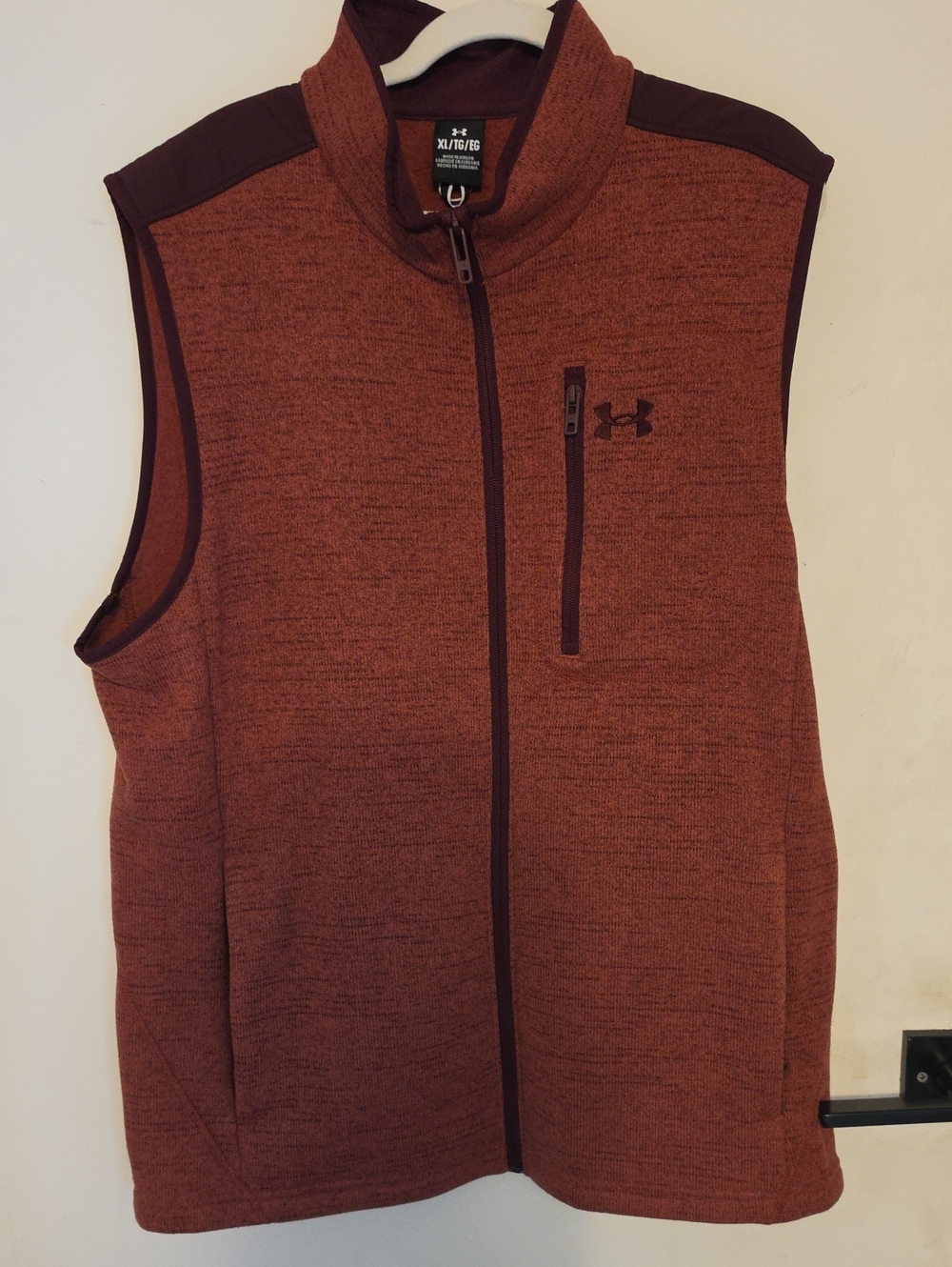 Under Armour Men’s Zip-Up Sleeveless Vest - Rust Brown